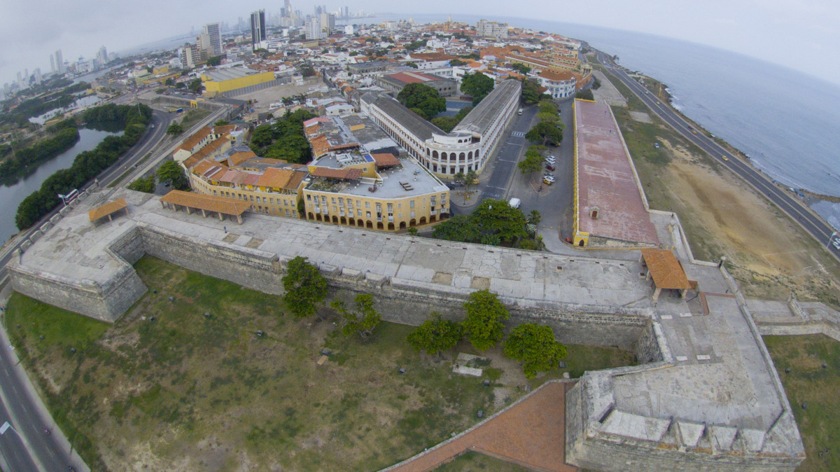 A Walk Along the City Walls of Cartagena