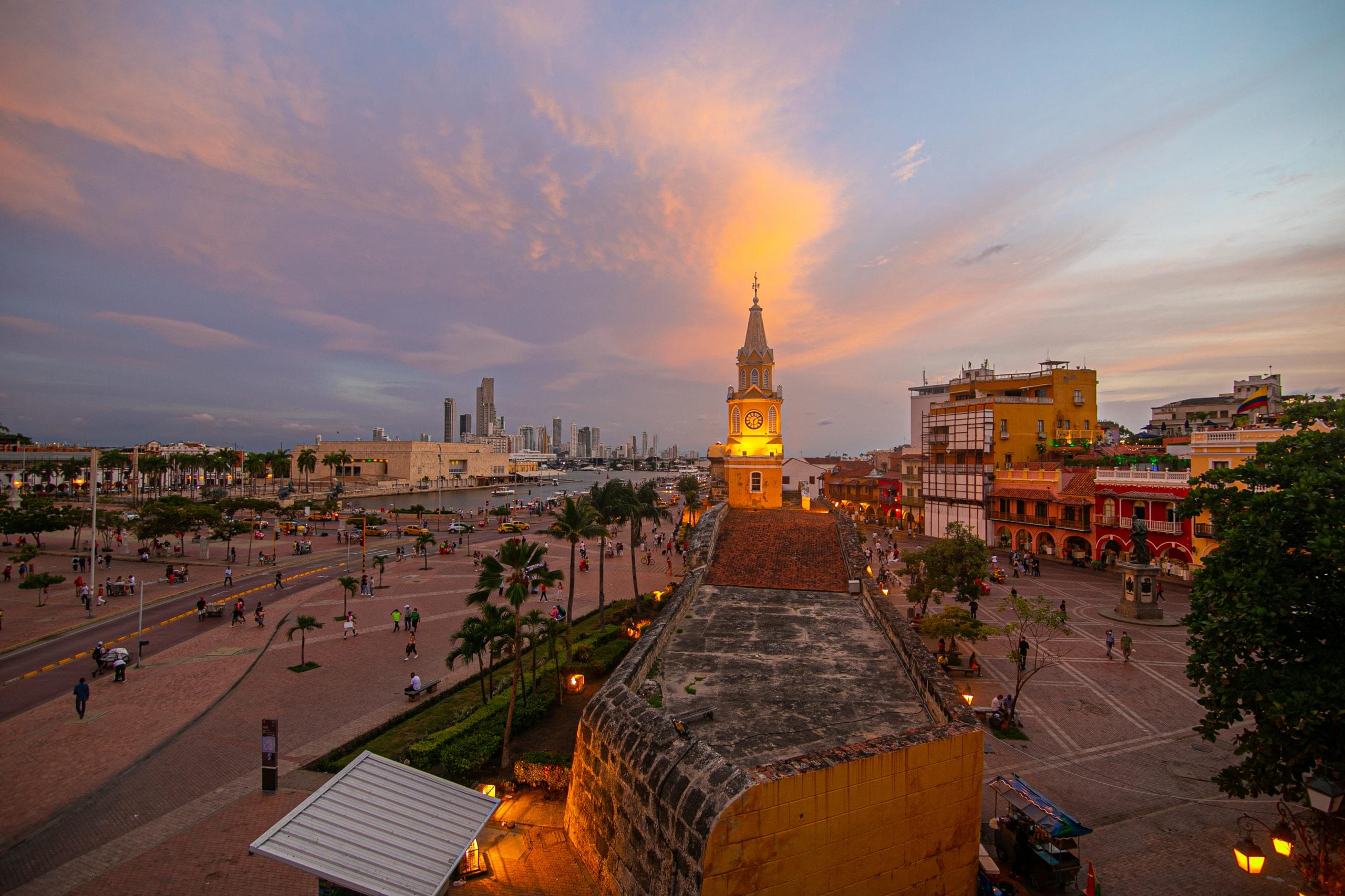 ORACLE 7 Cartagena Villa Rental